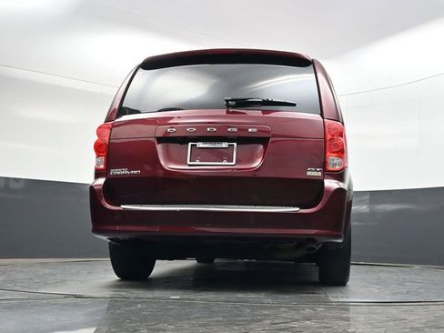 Used 2017 Dodge Grand Caravan GT image 35