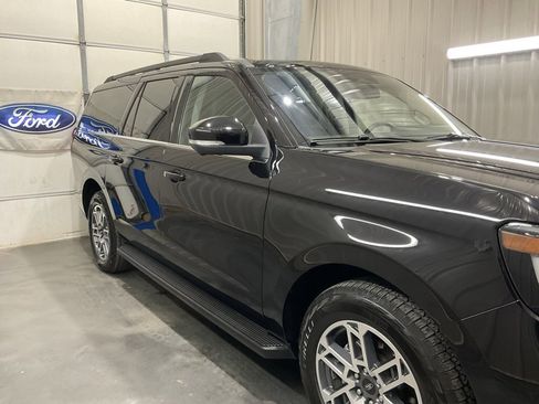 Used 2025 Ford Expedition Max Active image 4