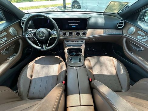 Used 2023 Mercedes-Benz E 350 4MATIC Sedan image 10
