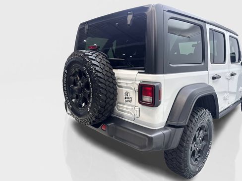 Used 2023 Jeep Wrangler Unlimited AWD/4WD image 18