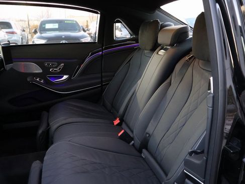 Used 2019 Mercedes-Benz Maybach S 560 4MATIC image 13