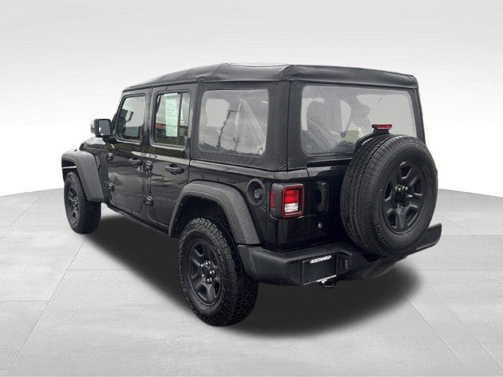 Used 2022 Jeep Wrangler Unlimited Sport AWD/4WD image 6