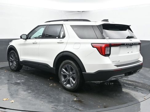 New 2026 Ford Explorer Active w/ Active Comfort Package image 8