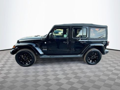 Used 2021 Jeep Wrangler Unlimited Sahara image 9