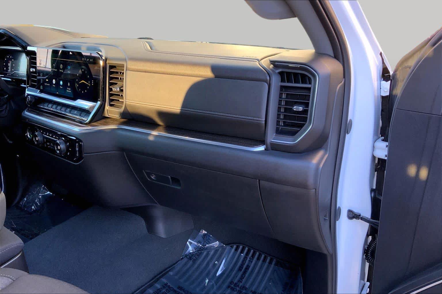 Used 2024 Chevrolet Silverado 1500 RST w/ LPO, Dark Essentials Package AWD/4WD image 16