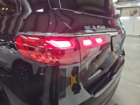New 2026 Mercedes-Benz GLS 450 4MATIC image 37