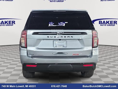 Used 2024 Chevrolet Suburban RST w/ Luxury Package image 5