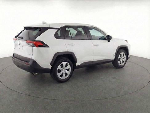 Used 2024 Toyota RAV4 LE image 7
