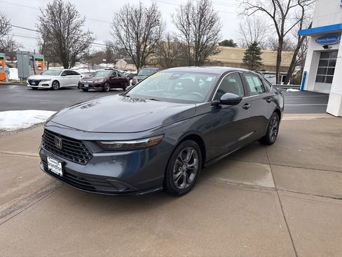 Used 2023 Honda Accord EX-L image 3