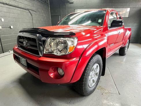 Used 2009 Toyota Tacoma w/ SR5 & TRD Off-Road Packages AWD/4WD image 1