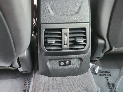 Used 2026 BMW M235i xDrive w/ Technology Package AWD/4WD image 26