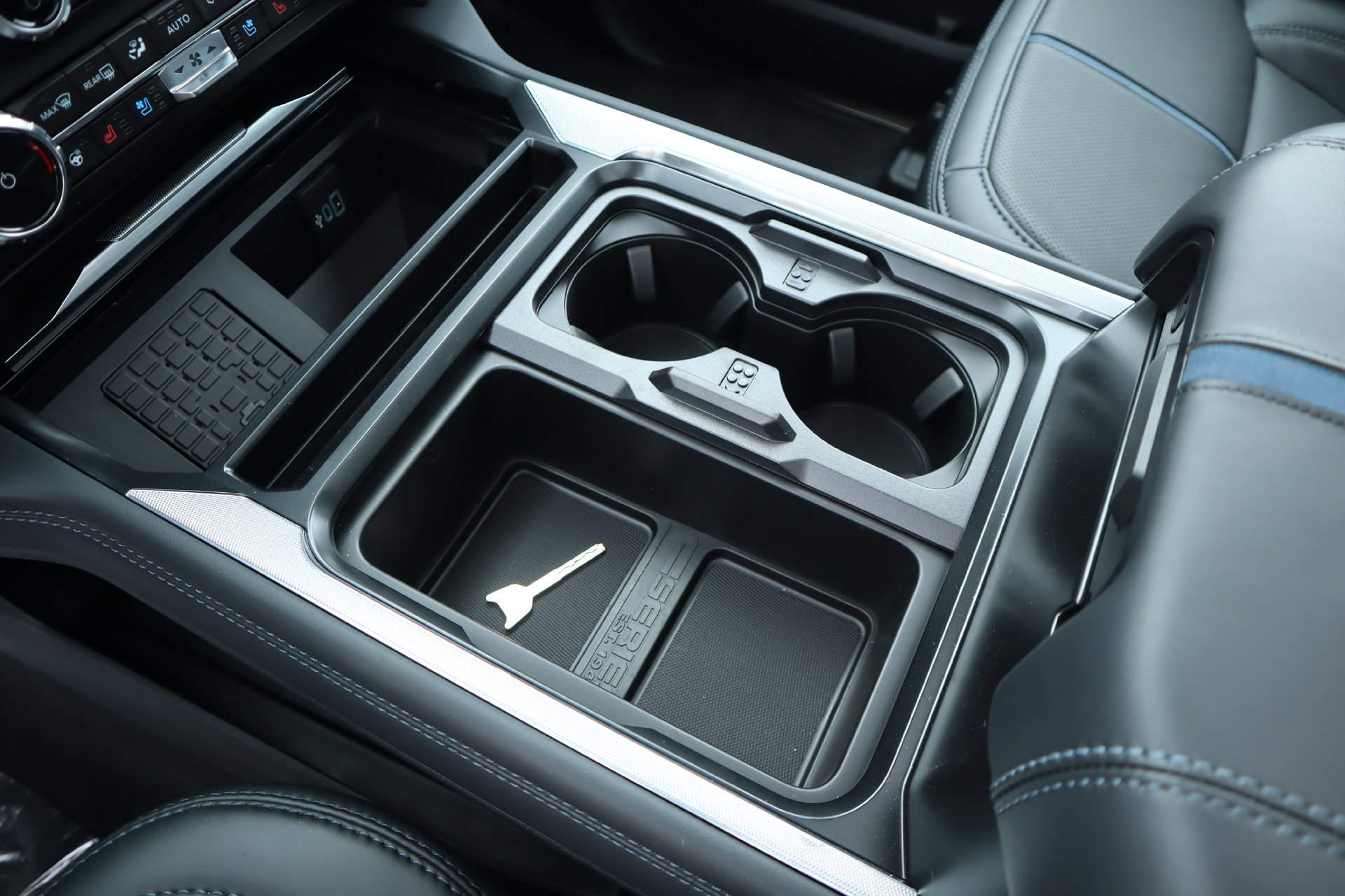 New 2026 Ford F250 Platinum AWD/4WD image 9