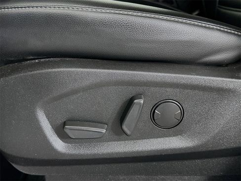 Used 2023 Ford Edge SEL image 23