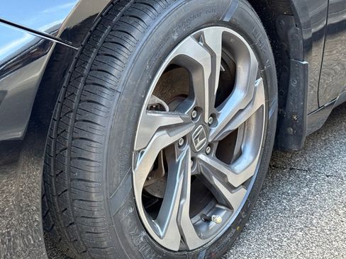 Used 2018 Honda Accord EX image 13