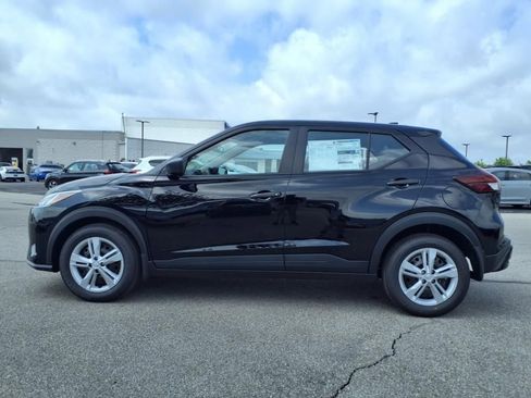 New 2025 Nissan Kicks Play S image 5