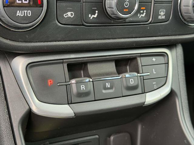 Used 2023 GMC Terrain SLT w/ Tech Package AWD/4WD image 32