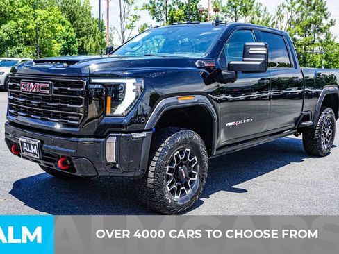 Used 2024 GMC Sierra 2500 AT4X AWD/4WD image 2