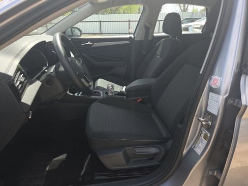 Used 2025 Volkswagen Jetta S image 7