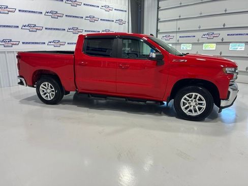 Used 2021 Chevrolet Silverado 1500 LT w/ Z71 Off-Road Package AWD/4WD image 8