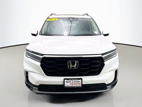 Used 2024 Honda Pilot Elite image 2