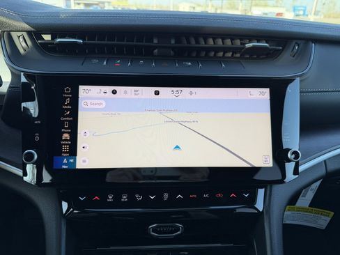 New 2026 Jeep Grand Cherokee Altitude AWD/4WD image 20