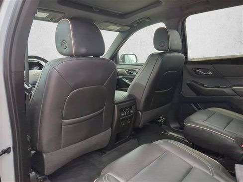 Used 2023 Chevrolet Traverse Premier w/ Redline Edition AWD/4WD image 15