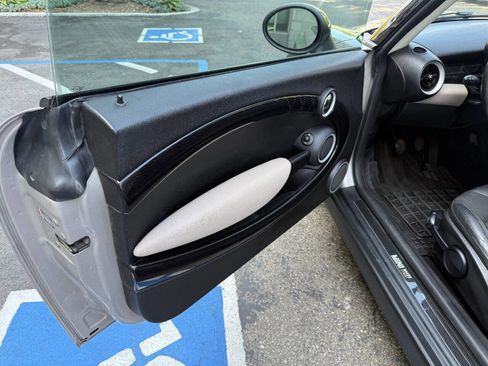 Used 2013 MINI Cooper Hardtop image 11