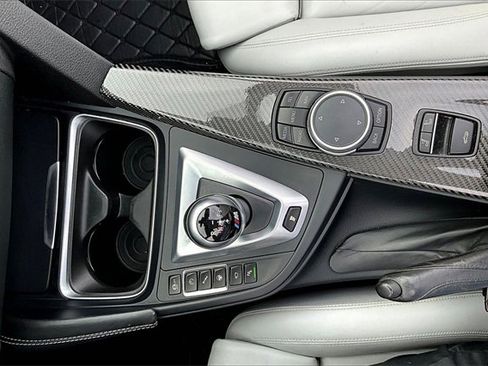 Used 2015 BMW M4 Convertible image 26