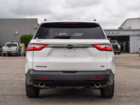 Used 2021 Chevrolet Traverse RS FWD image 5