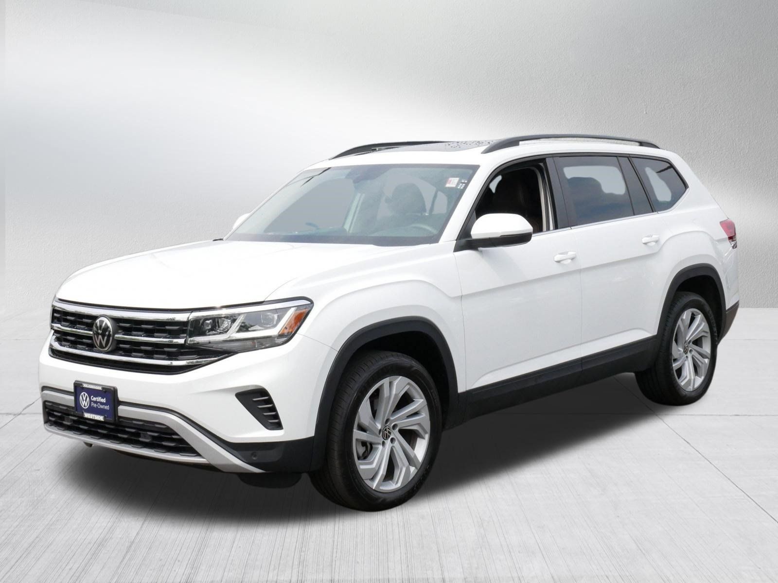 Certified 2023 Volkswagen Atlas SE w/ Panoramic Sunroof Package AWD/4WD image 3