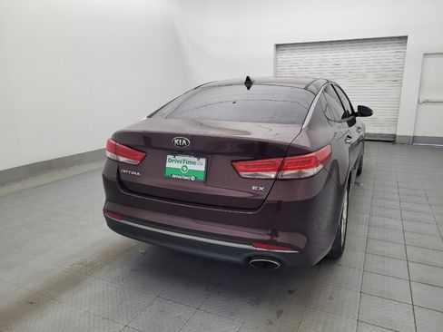 Used 2017 Kia Optima EX image 7