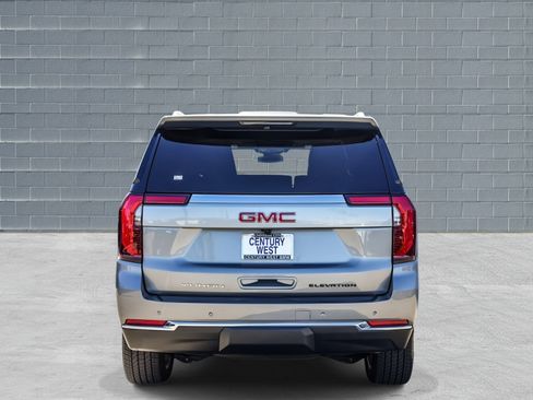 Used 2025 GMC Yukon Elevation image 6