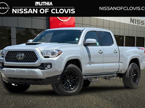 Used 2018 Toyota Tacoma TRD Sport AWD/4WD image 1