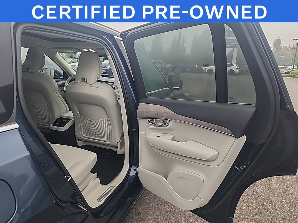 Used 2023 Volvo XC90 B6 Plus w/ Protection Package Premier AWD/4WD image 17