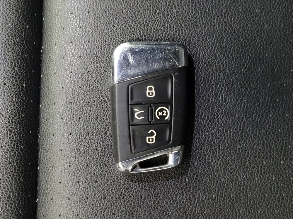 Used 2021 Volkswagen Atlas Cross Sport SEL AWD/4WD image 32