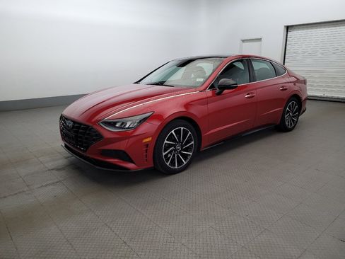 Used 2020 Hyundai Sonata SEL Plus w/ Tech Package FWD image 2