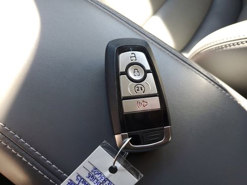 Used 2025 Ford Bronco Sport Badlands image 30