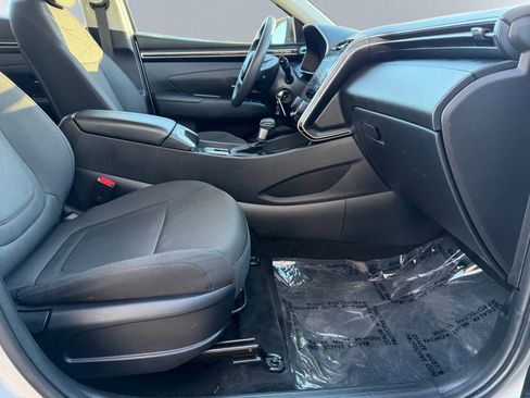 Used 2022 Hyundai Tucson SE w/ Cargo Package image 21