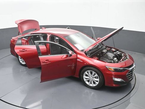 Used 2025 Chevrolet Malibu LT FWD image 69