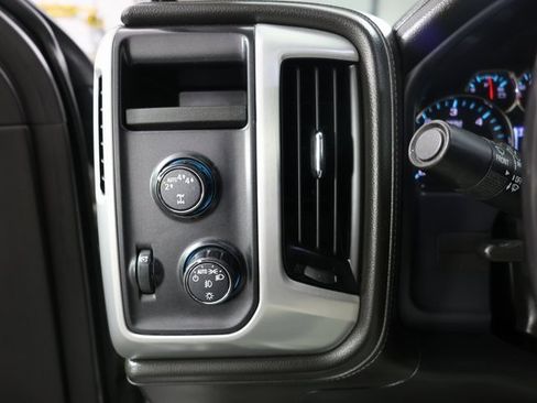 Used 2018 GMC Sierra 1500 SLT w/ SLT Premium Package image 19