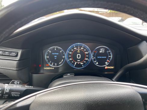 Used 2015 Cadillac Escalade ESV Premium image 56