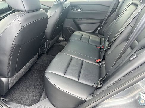 Used 2023 Nissan Rogue SV w/ SV Premium B Package FWD image 14