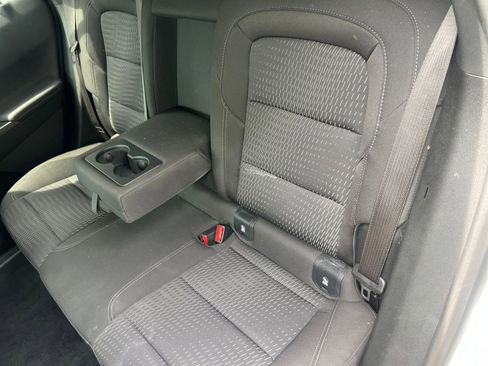 Used 2025 Chevrolet Equinox LT image 33