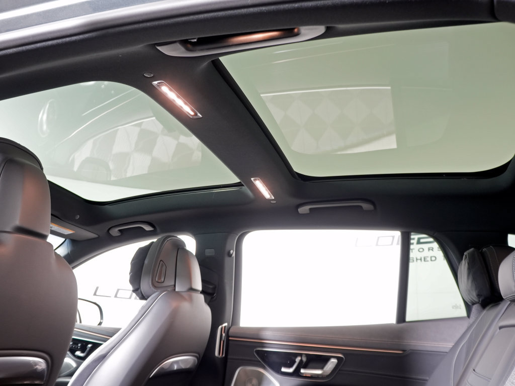 Certified 2025 Mercedes-Benz EQS 580 4MATIC SUV image 18