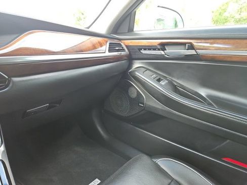 Used 2017 Genesis G90 3.3T Premium AWD/4WD image 32