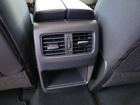 Used 2021 Nissan Rogue S AWD/4WD image 16