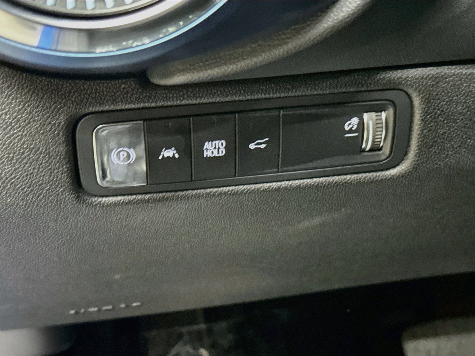 Used 2024 Chevrolet Equinox EV LT w/ LPO, Trailering Package FWD image 12