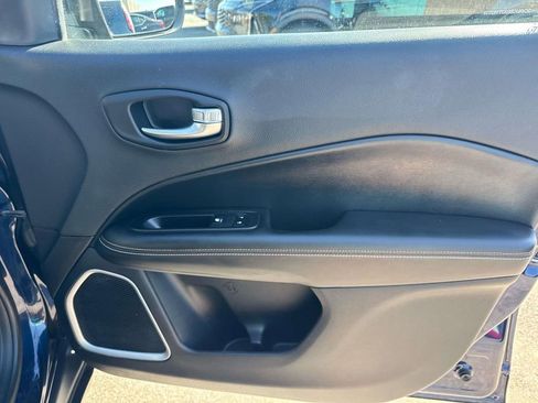 Used 2018 Jeep Compass Latitude w/ Popular Equipment Group image 22