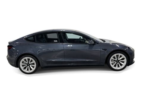 Certified 2022 Tesla Model 3 Long Range AWD/4WD image 7