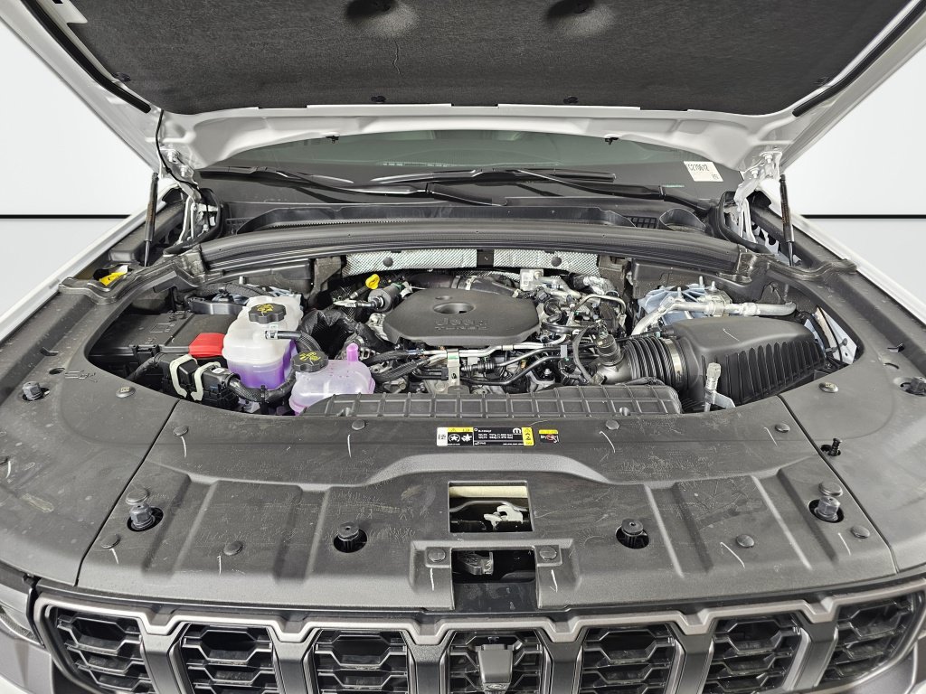 New 2026 Jeep Grand Cherokee Limited AWD/4WD image 14